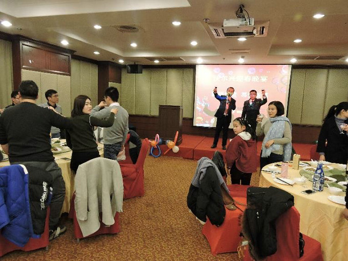 记苏州豪门国际“融合梦想.赢在未来”迎春晚宴